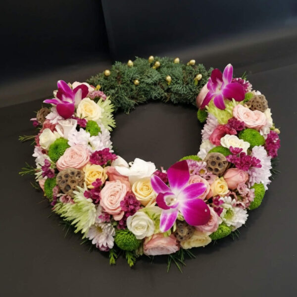 Coroană funerară cu diametru de 30 centimetri