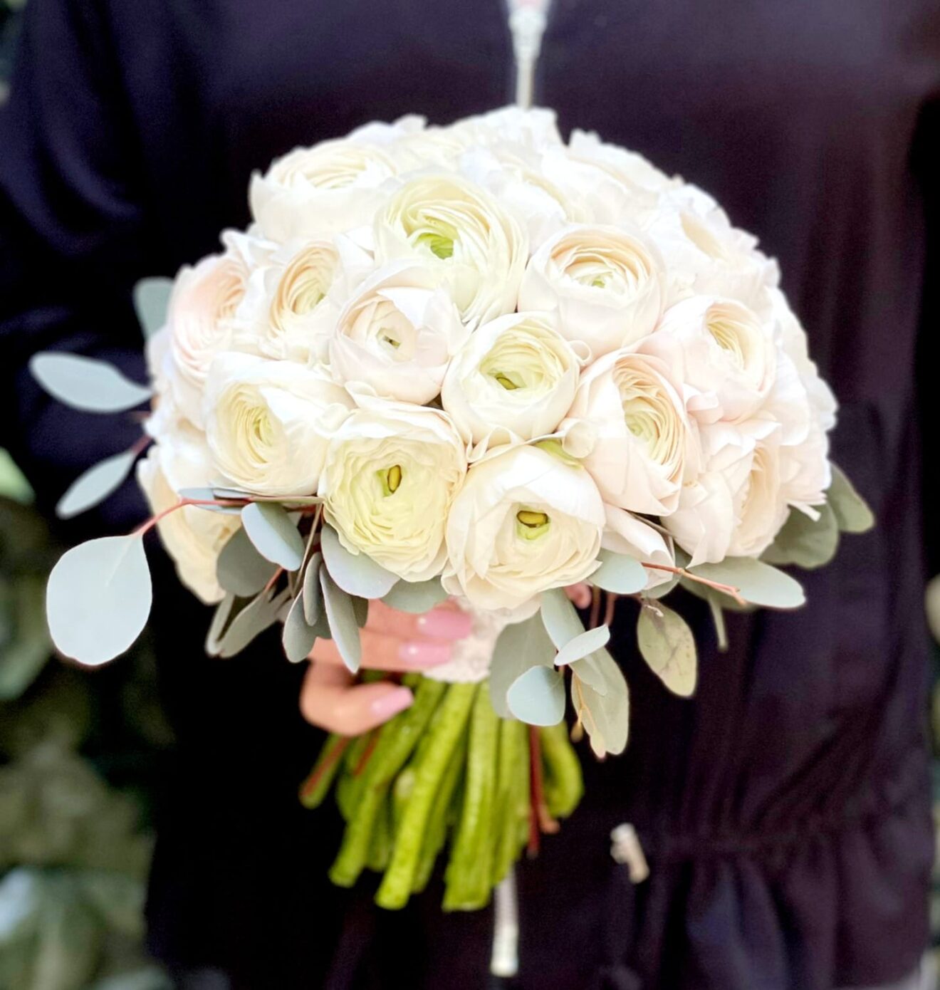 Buchet mireasă din ranunculus alb