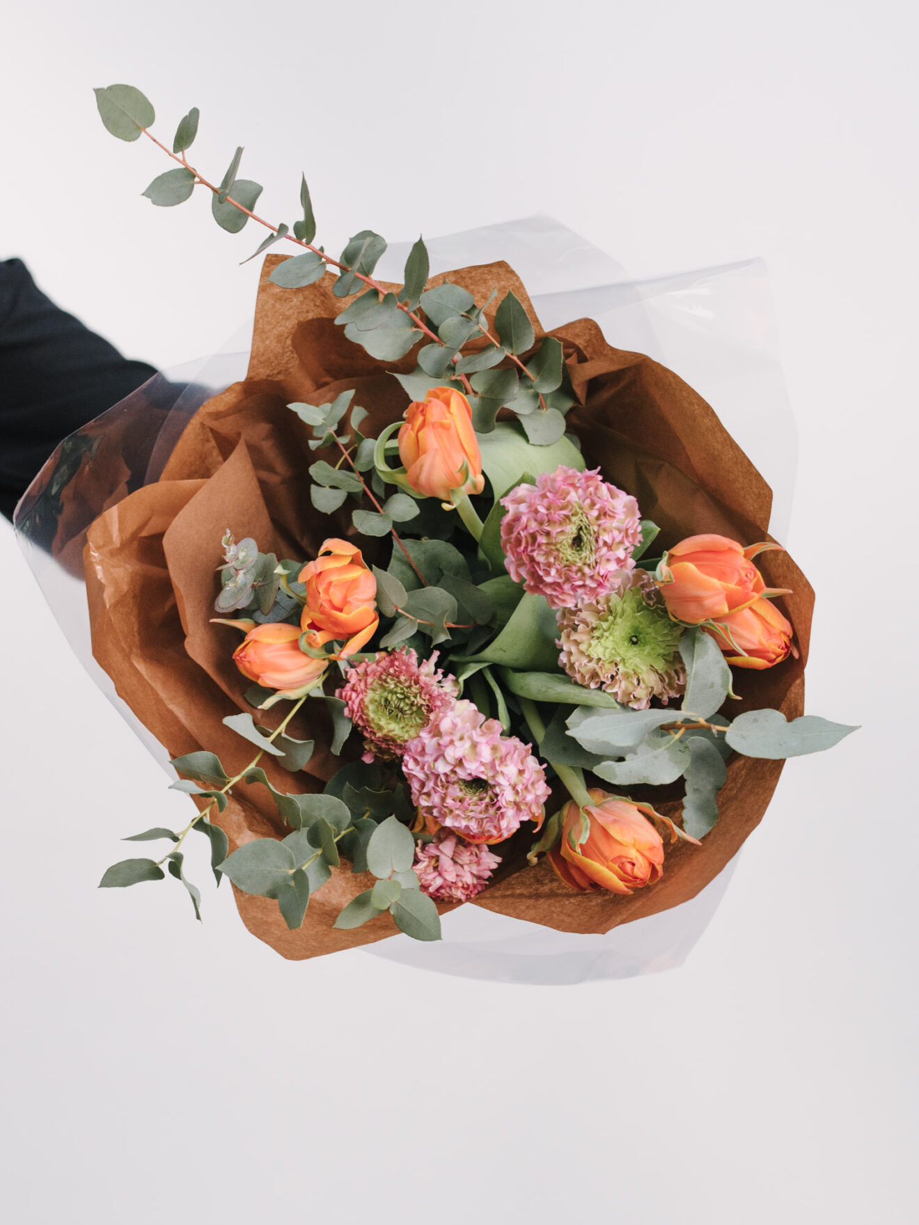 Buchet cu lalele și ranunculus