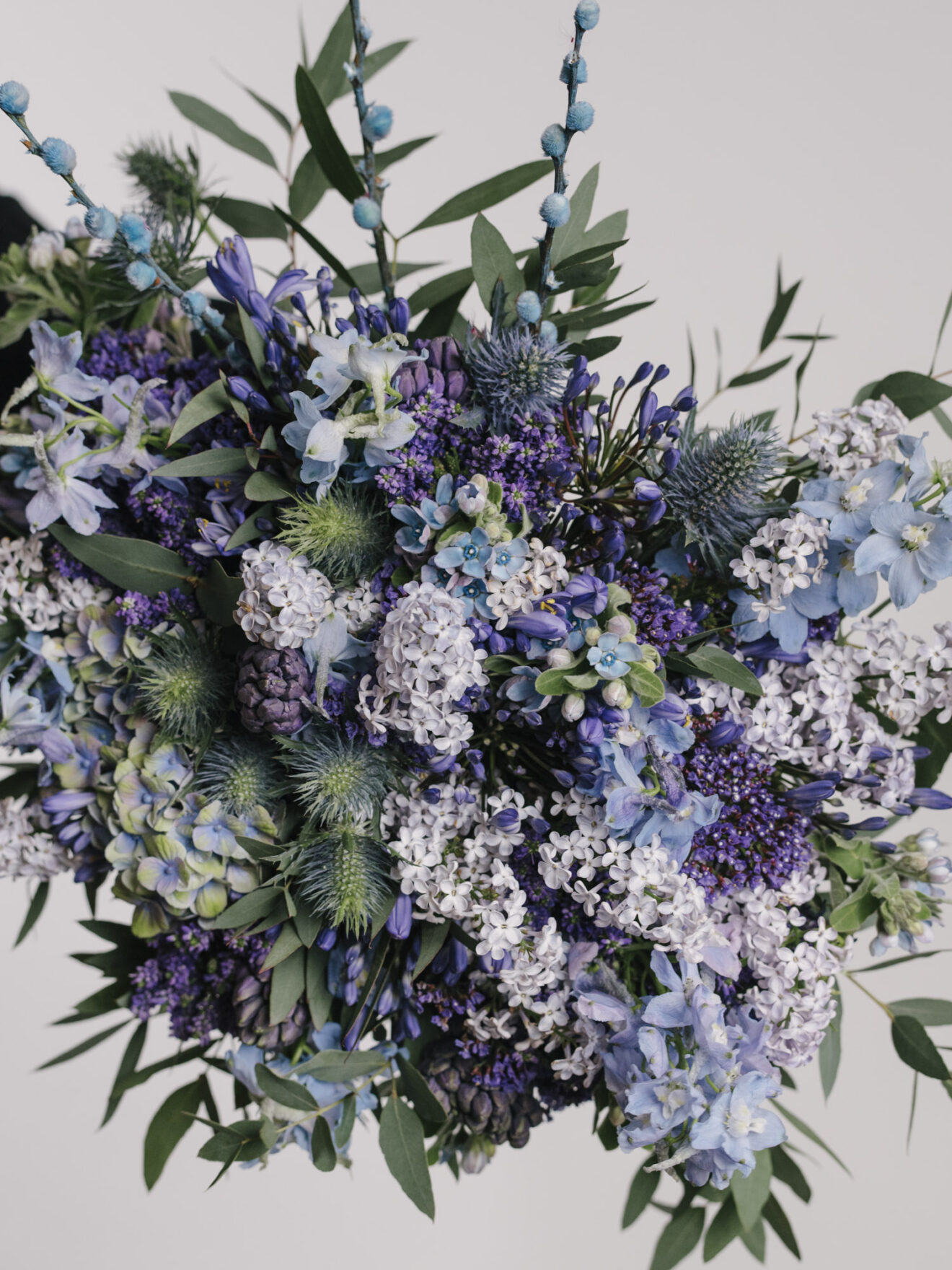 Buchet cu liliac, oxypetalum și zambile