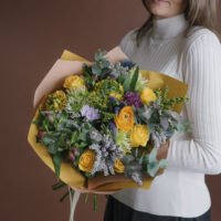 Buchet de flori „Sunt cu gândul la tine”