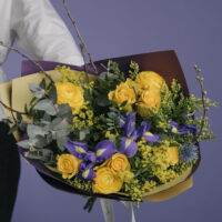 Buchet primăvăratec cu flori galbene
