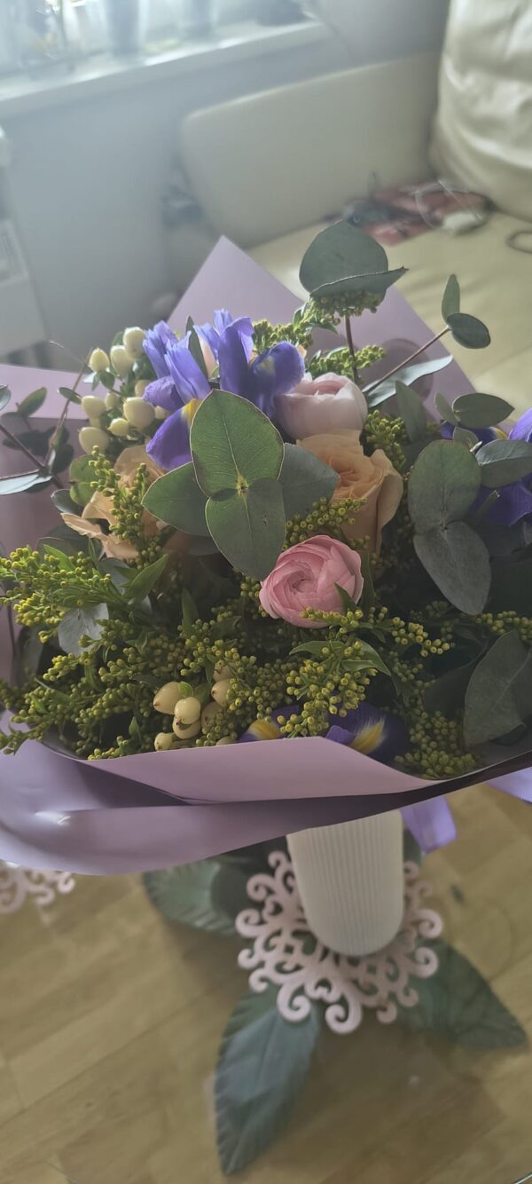 Buchet cu flori colorate Amelie